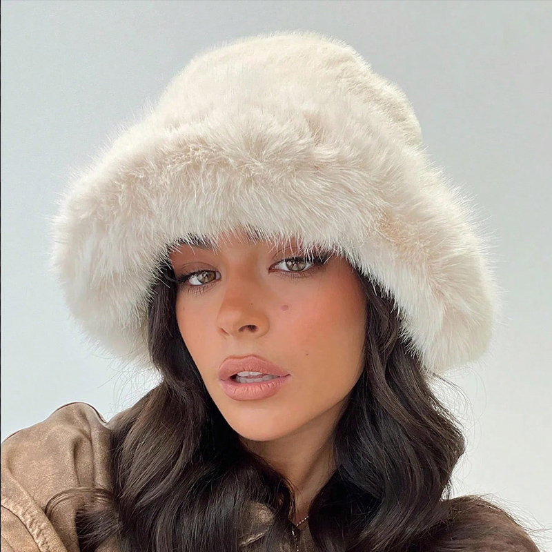Bucket Hat Embroidered - Damski puszysty kapelusz typu bucket z