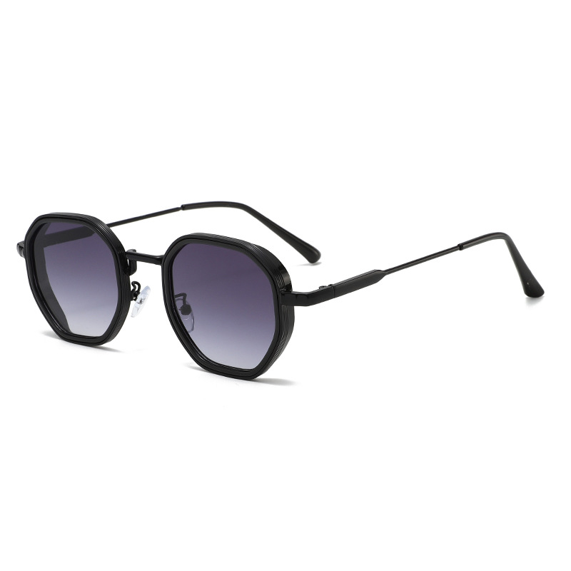Metalowe okulary przeciwsłonec – Street Fashion High End recenzja i cena