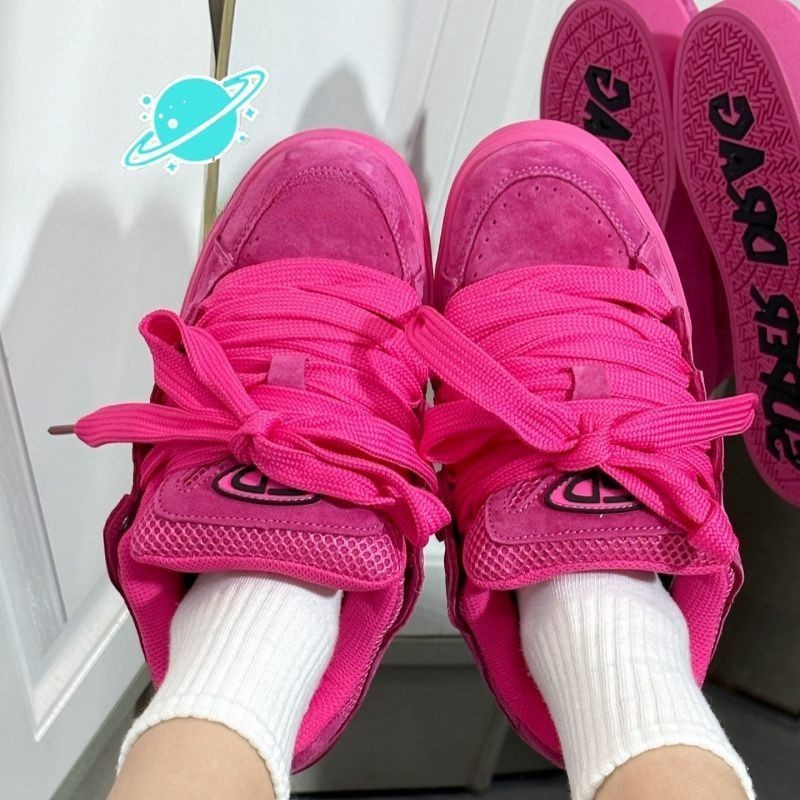 Nowe damskie sneakersy na grub – Street Fashion Trends recenzja i cena
