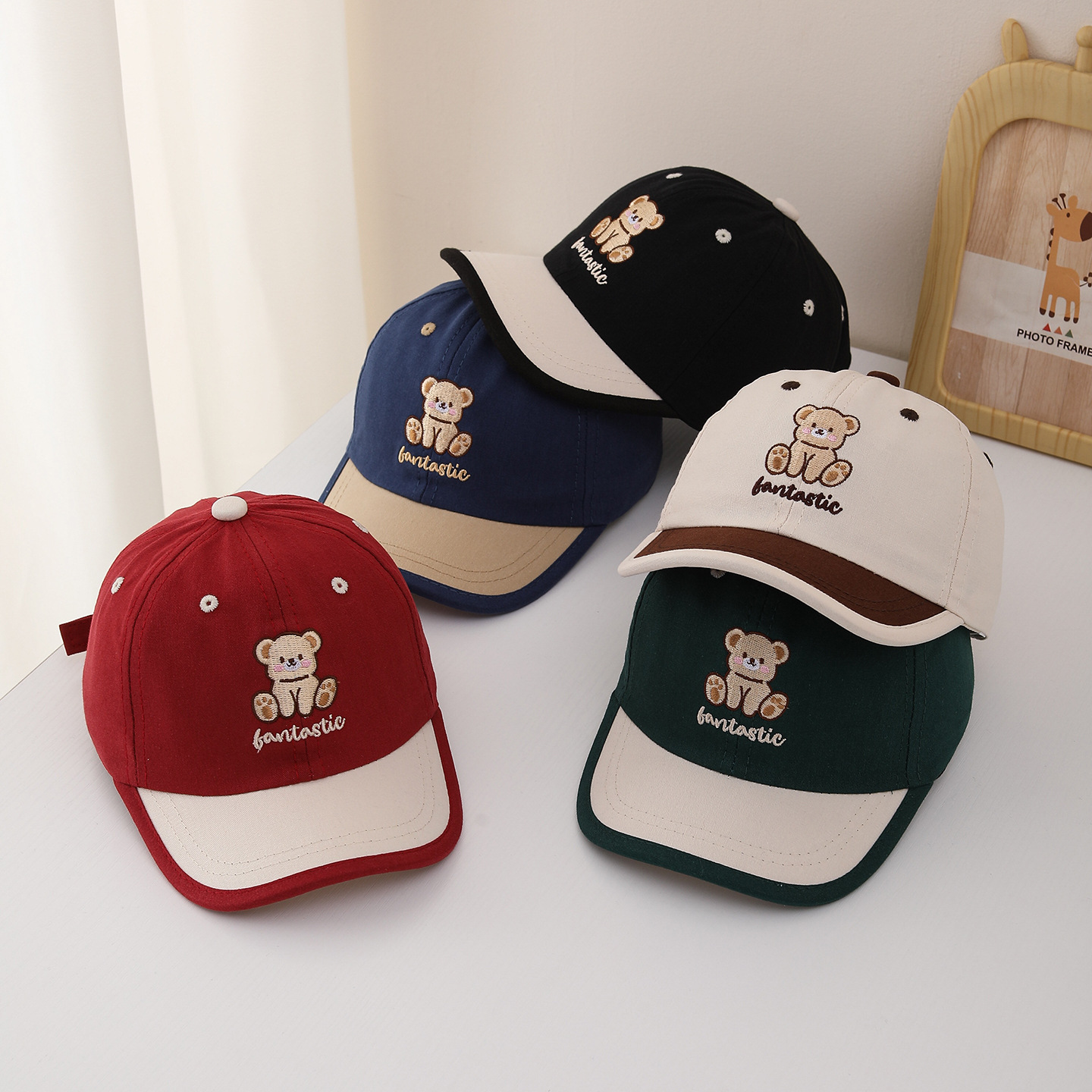 Dziecięca czapka z daszkiem 52 – Street Fashion Hats recenzja i cena